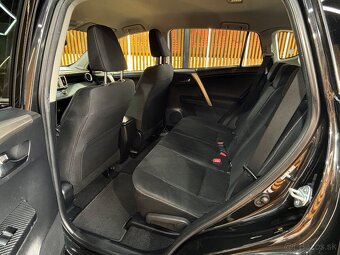 Toyota RAV4 2.0 l D-4D Active - 16