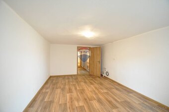 PREDAJ, Rodinný dom, Štrba, pozemok 184 m2 + spoločný dvor p - 16