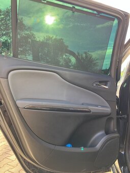 Predám OPEL ZAFIRA Tourer 7miest, 1.4Turbo, automat - 16
