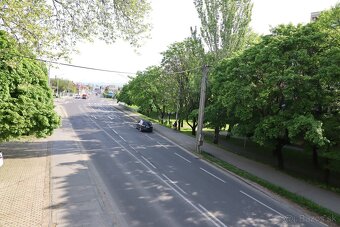Na predaj administratívna budova v Piešťanoch - 16