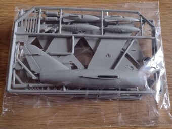 Plastikové modely 1:72 (15) - 16