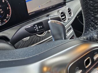Mercedes E trieda T Mercedes-AMG E 53 4MATIC+ A/T - 16