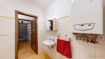Prenájom 3 izbového zariadeného mezonetu s parkovaním, Hlavn - 16
