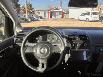 Volkswagen Touran, 1.6TDi 77kWWEBASTOVÝHŘEV SED - 16