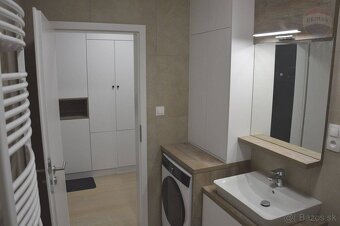 Prenájom novostavba 2 izbový byt Nitra centrum + garážové st - 16