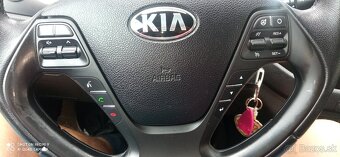 Kia Cee´d SW 1.6 GDI Silver 99kw r.2017 - 16
