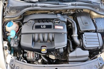 Škoda Octavia 1.6 Ambiente - 16