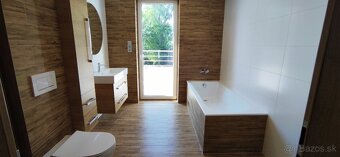 Moderná novostavba s garážou v obci Teriakovce - 16
