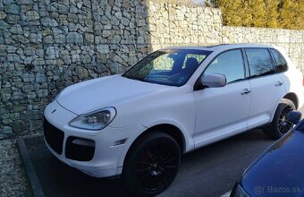 PORSCHE CAYENNE 957. 4,8. V8 4X4 - 16