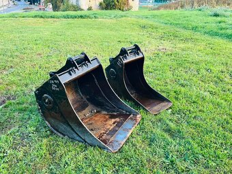 Pásové rypadlo Volvo ECR50D - 16