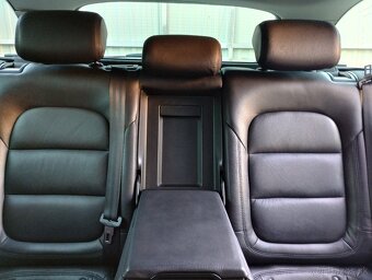 Škoda Superb Combi 1.6 TDI CR DPF Elegance GreenLine - 16