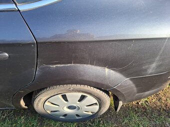 Predám Ford Mondeo sedan 2.0 Tdci 103 kW DPF - 16