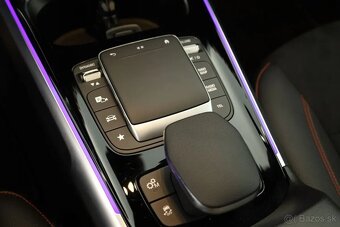 Mercedes-Benz GLB 35 AMG - 16