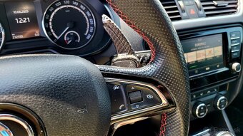 Škoda Octavia Combi 2.0 TDI DPF RS DSG - 16