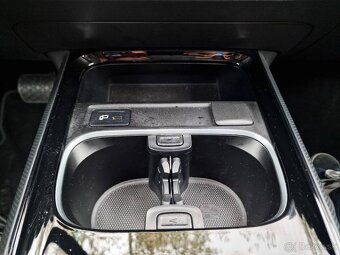 Mercedes-Benz GLA 180 A/T - 16