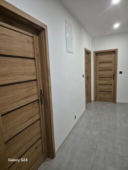 Prenájom 3-izbový byt - 16