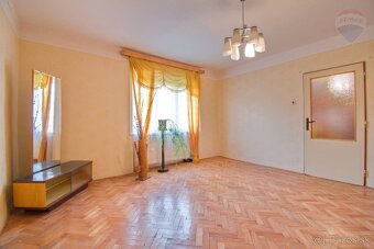 Na predaj 3 izbový rodinný dom, prístavba, garáž, pozemok 72 - 16
