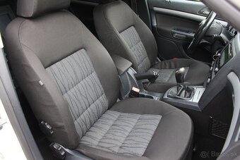 Škoda Octavia Combi 2.0 TDI CR Elegance, DPH, Vyhr. Sedadlá - 16