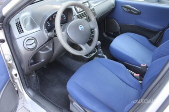 Fiat Punto 1,2 i 8V 44 kW - 16