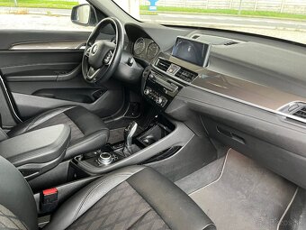 BMW X1 xDrive20d - 16