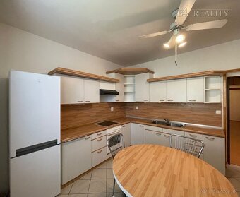 4 izbový byt, 125 m2 + 25 m2 slnečná terasa, garáž, Trenčín, - 16