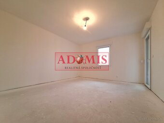 Predám 4izbový bungalov Ruskov,kolaudácia,652m2,Ruskov, len  - 16