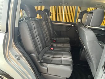 Volkswagen Touran 1.6 TDI MATCH Comfortline - 16