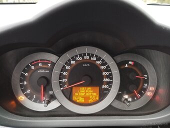 TOYOTA RAV4 - 16