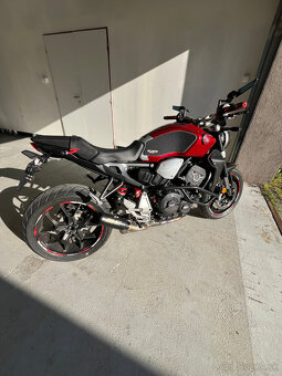 Honda CB1000R - 16