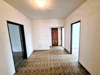 Rezervovaný
TUreality ponúka na predaj veľký 3i byt s... - 16