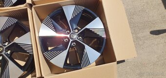 Renault captur kadjar koleos arkana 5x114,3 r18 megane lagun - 16