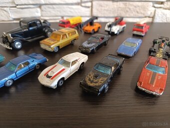 Playart a Yatming modely - osobní nákladní auta - Hong Kong. - 16