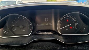 Peugeot 2008 1.2 PureTech Style  benzín - 16
