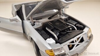 1:18 MERCEDES-BENZ 500SL - 32 - 16
