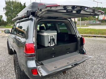 Toyota Land Cruiser 200 4.5 D - 16