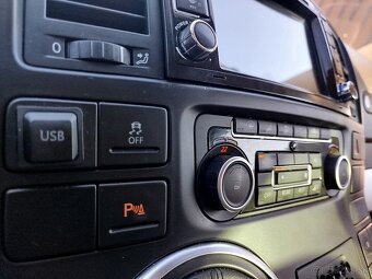 Volkswagen Multivan T5 - 16