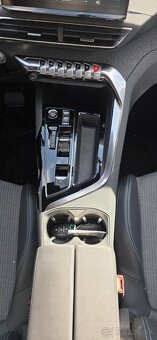 Peugeot 5008 7 miestne - 16
