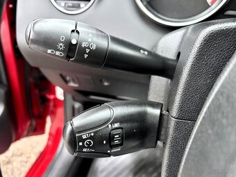 Peugeot 308 1.6 HDi FAP Confort Pack M6 - 16