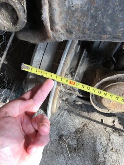 3x náprava Lada Žigula, 2 originál, 1 skracovaná - 16