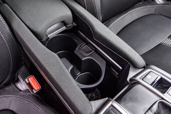 Honda Civic VTEC Turbo 93kW M6 Executive - 16