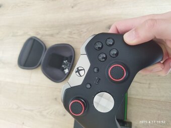 Xbox Elite Wireless Controller Series 1 - 16