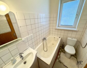 NA PREDAJ 3 IZB. BYT S BALKÓNOM, 78M2, CHEMICKÁ UL., BRATISL - 16