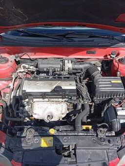 Hyundai Elantra 1.6 77kw - 16