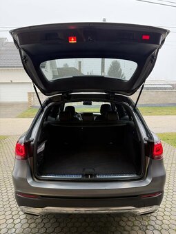 Mercedes-Benz GLC SUV 220 d 4MATIC A/T - 16