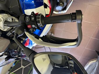 BMW GS 1300 - 16