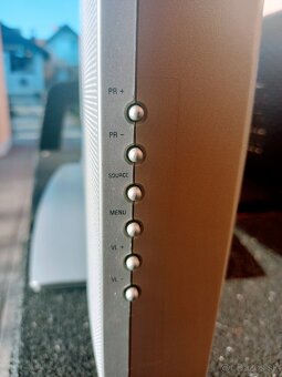 LCD televízor - 16