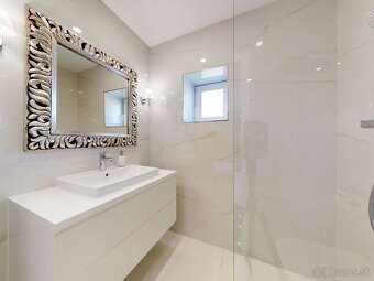 LUXUSNÝ DVOJPODLAŽNÝ RODINNÝ DOM V MODRANKE. - 16