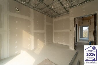 Novostavba nízkoenergetického rodinného dvojdomu, Moldava na - 16