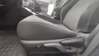 Toyota Auris Touring Sports 1.8 I VVT-i HybridSD - 16