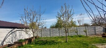 Čiastočne zrekonštruovaný, 5 izbový rodinný dom - 16
